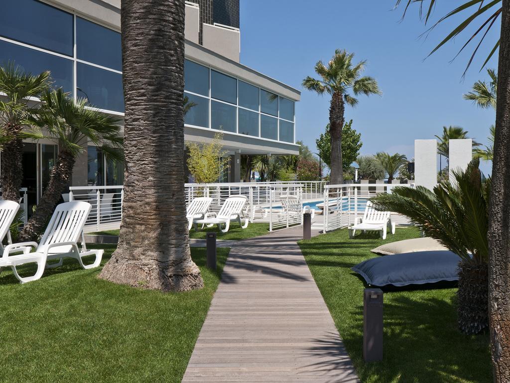 Hotel Eden Alba Adriatica Eksteriør bilde